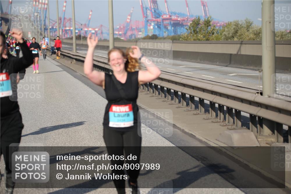 03.10.2025 - Köhlbrandbrückenlauf Jannik Wohlers http://msf.ph/oto/9097989 03.10.2025 10:16:44 Position 3  meine-sportfotos.de