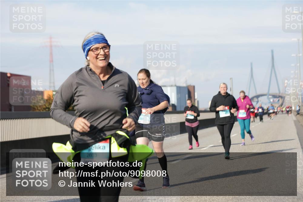 03.10.2025 - Köhlbrandbrückenlauf Jannik Wohlers http://msf.ph/oto/9098008 03.10.2025 10:18:58 Position 3 2603, 2501 meine-sportfotos.de