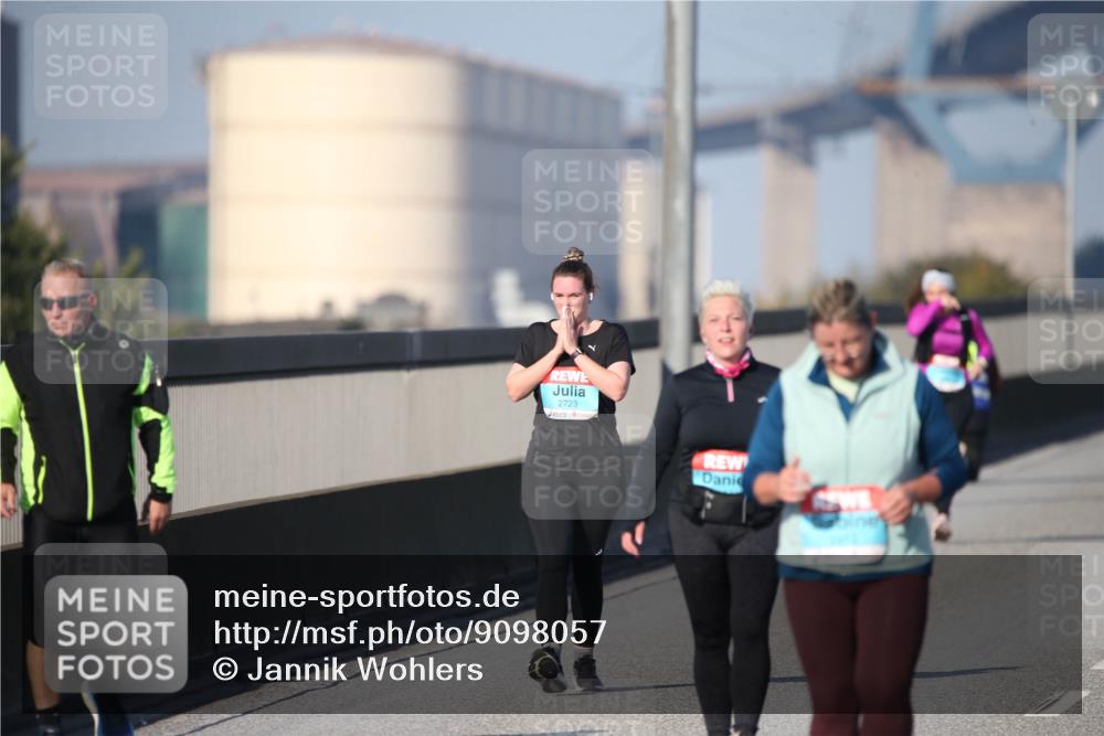 03.10.2025 - Köhlbrandbrückenlauf Jannik Wohlers http://msf.ph/oto/9098057 03.10.2025 10:19:37 Position 3 2723 meine-sportfotos.de