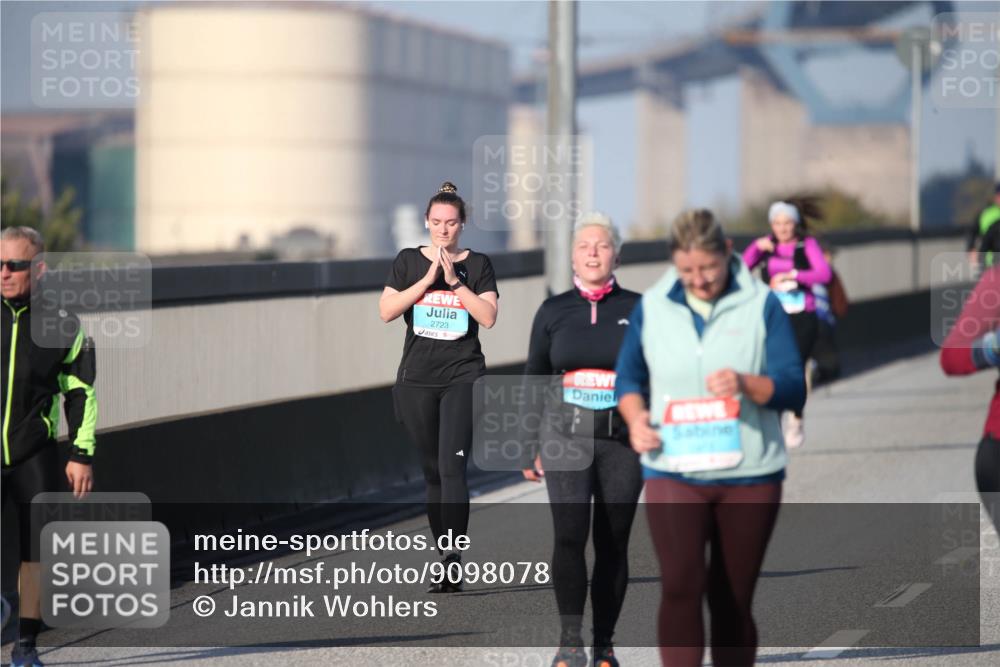 03.10.2025 - Köhlbrandbrückenlauf Jannik Wohlers http://msf.ph/oto/9098078 03.10.2025 10:19:38 Position 3 2723 meine-sportfotos.de