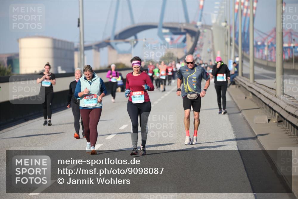 03.10.2025 - Köhlbrandbrückenlauf Jannik Wohlers http://msf.ph/oto/9098087 03.10.2025 10:19:40 Position 3  meine-sportfotos.de
