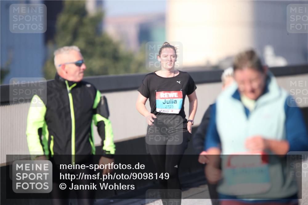 03.10.2025 - Köhlbrandbrückenlauf Jannik Wohlers http://msf.ph/oto/9098149 03.10.2025 10:19:44 Position 3 2723 meine-sportfotos.de