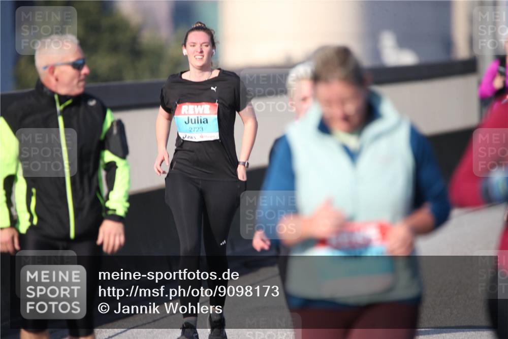 03.10.2025 - Köhlbrandbrückenlauf Jannik Wohlers http://msf.ph/oto/9098173 03.10.2025 10:19:44 Position 3 2723 meine-sportfotos.de
