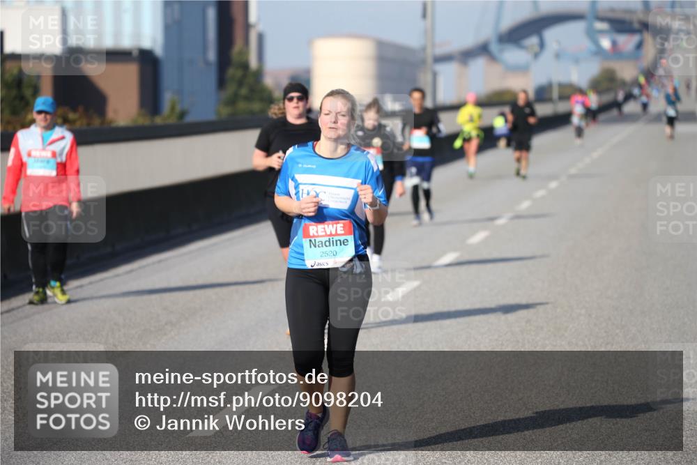 03.10.2025 - Köhlbrandbrückenlauf Jannik Wohlers http://msf.ph/oto/9098204 03.10.2025 10:21:38 Position 3 2520 meine-sportfotos.de