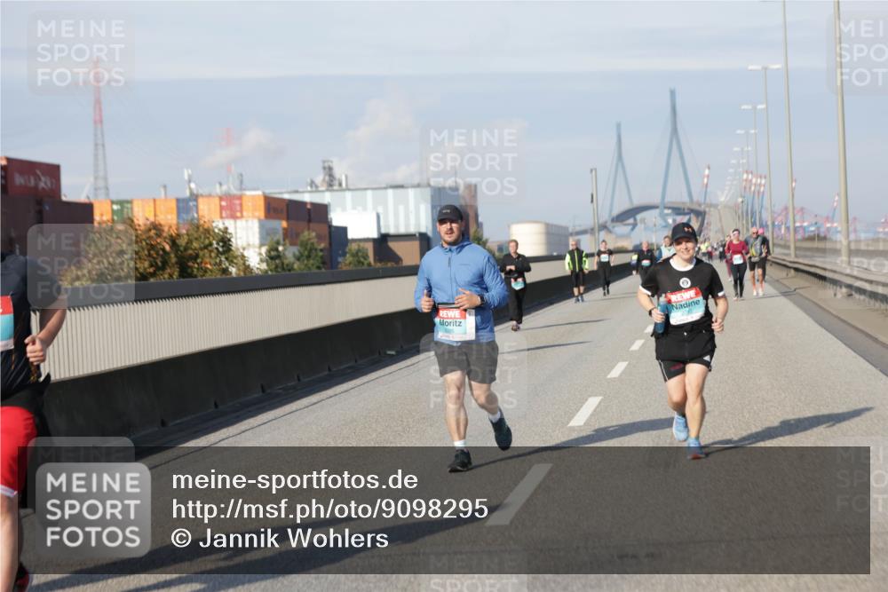 03.10.2025 - Köhlbrandbrückenlauf Jannik Wohlers http://msf.ph/oto/9098295 03.10.2025 10:19:32 Position 3  meine-sportfotos.de
