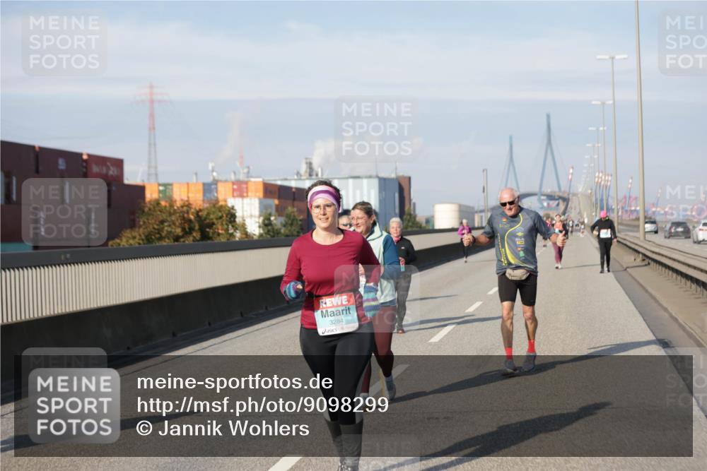 03.10.2025 - Köhlbrandbrückenlauf Jannik Wohlers http://msf.ph/oto/9098299 03.10.2025 10:19:51 Position 3 3284 meine-sportfotos.de
