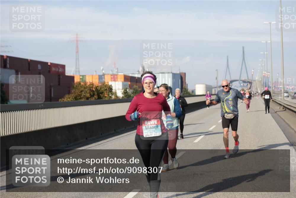 03.10.2025 - Köhlbrandbrückenlauf Jannik Wohlers http://msf.ph/oto/9098307 03.10.2025 10:19:51 Position 3 3284 meine-sportfotos.de