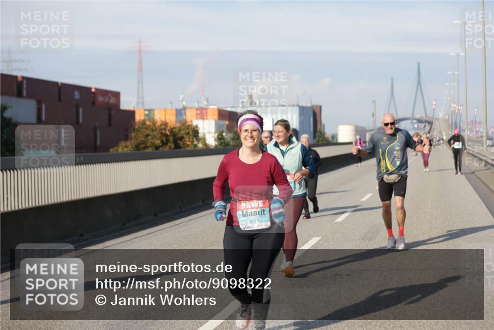 03.10.2025 - Köhlbrandbrückenlauf Jannik Wohlers http://msf.ph/oto/9098322 03.10.2025 10:19:51 Position 3 3284 meine-sportfotos.de