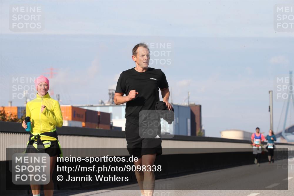 03.10.2025 - Köhlbrandbrückenlauf Jannik Wohlers http://msf.ph/oto/9098338 03.10.2025 10:22:03 Position 3  meine-sportfotos.de
