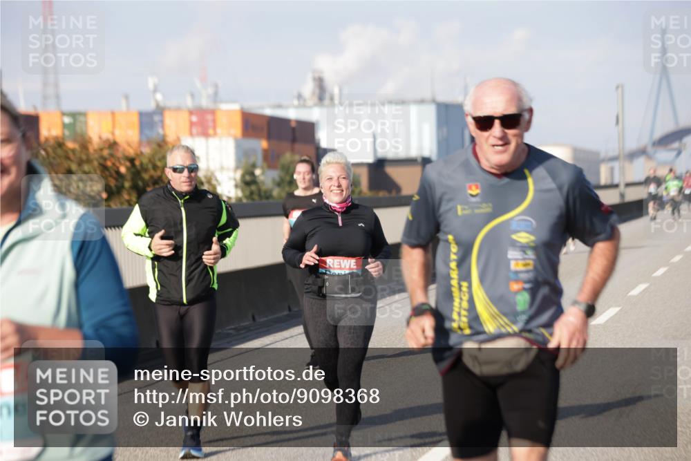 03.10.2025 - Köhlbrandbrückenlauf Jannik Wohlers http://msf.ph/oto/9098368 03.10.2025 10:19:53 Position 3  meine-sportfotos.de