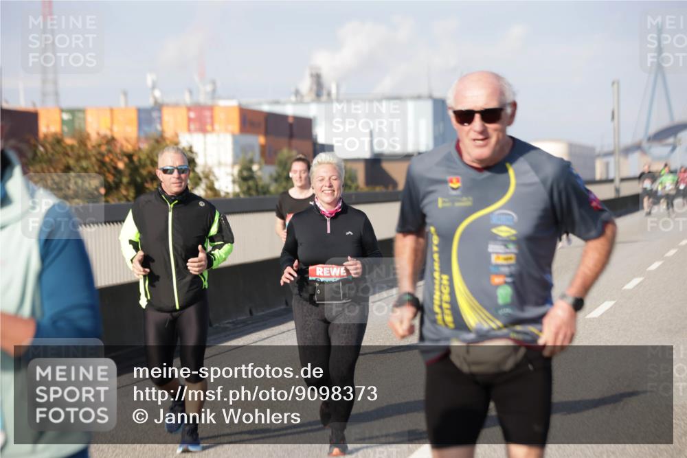 03.10.2025 - Köhlbrandbrückenlauf Jannik Wohlers http://msf.ph/oto/9098373 03.10.2025 10:19:53 Position 3  meine-sportfotos.de