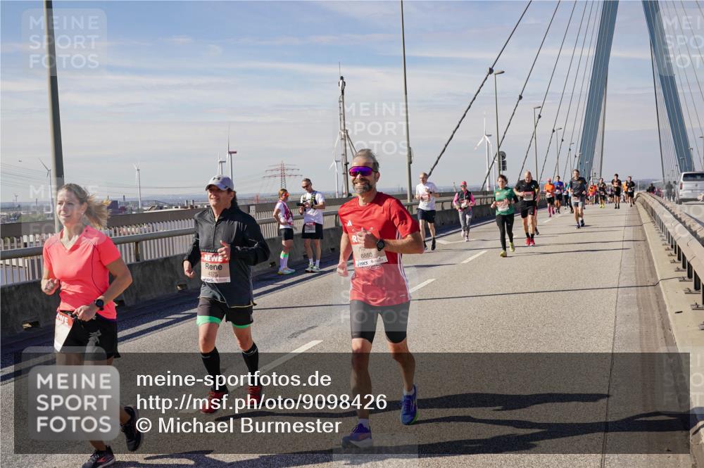 03.10.2025 - Köhlbrandbrückenlauf Michael Burmester http://msf.ph/oto/9098426 03.10.2025 12:44:50 Position 2 4375, 6850 meine-sportfotos.de