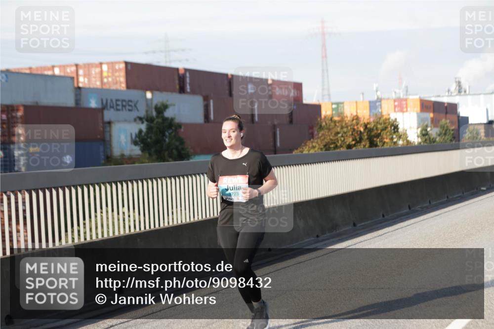03.10.2025 - Köhlbrandbrückenlauf Jannik Wohlers http://msf.ph/oto/9098432 03.10.2025 10:19:57 Position 3 2723 meine-sportfotos.de