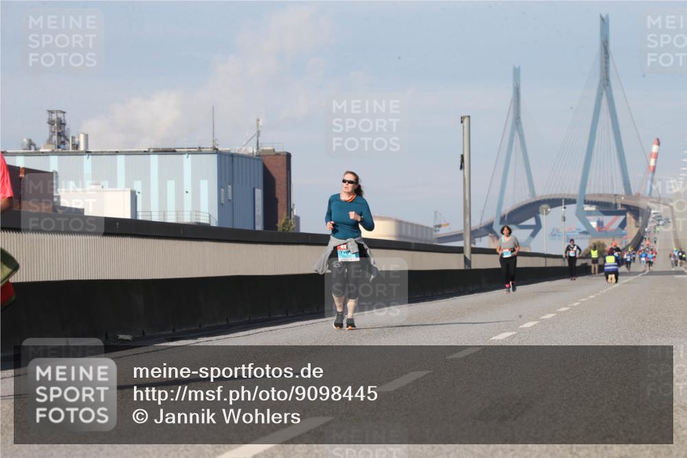 03.10.2025 - Köhlbrandbrückenlauf Jannik Wohlers http://msf.ph/oto/9098445 03.10.2025 10:22:19 Position 3  meine-sportfotos.de