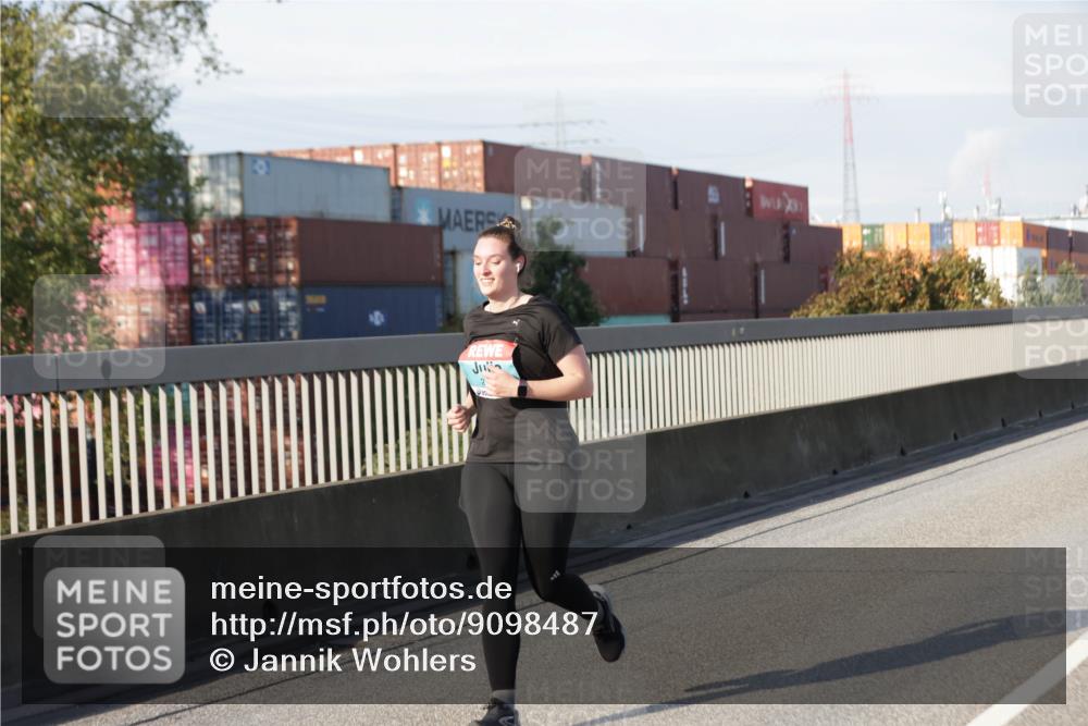 03.10.2025 - Köhlbrandbrückenlauf Jannik Wohlers http://msf.ph/oto/9098487 03.10.2025 10:19:58 Position 3  meine-sportfotos.de