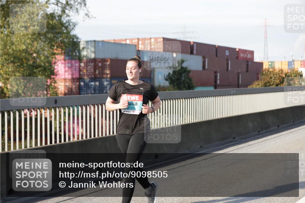 03.10.2025 - Köhlbrandbrückenlauf Jannik Wohlers http://msf.ph/oto/9098505 03.10.2025 10:19:58 Position 3 2723 meine-sportfotos.de