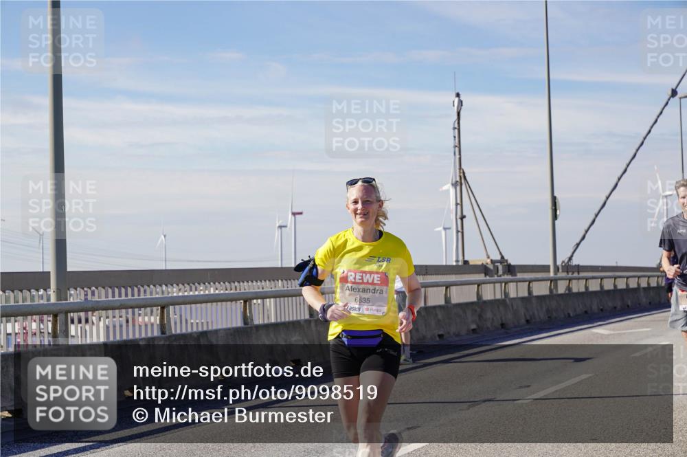 03.10.2025 - Köhlbrandbrückenlauf Michael Burmester http://msf.ph/oto/9098519 03.10.2025 12:44:57 Position 2 6635 meine-sportfotos.de