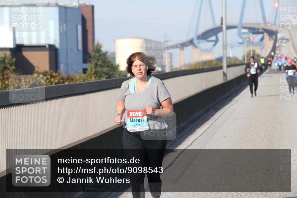 03.10.2025 - Köhlbrandbrückenlauf Jannik Wohlers http://msf.ph/oto/9098543 03.10.2025 10:22:49 Position 3 3692 meine-sportfotos.de