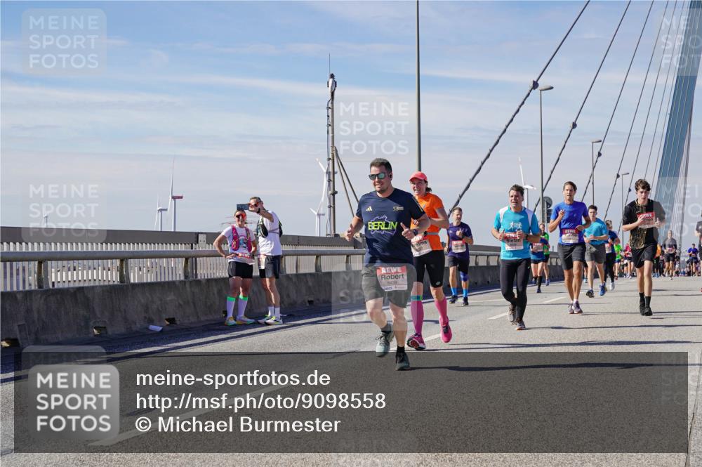 03.10.2025 - Köhlbrandbrückenlauf Michael Burmester http://msf.ph/oto/9098558 03.10.2025 12:45:00 Position 2 6459 meine-sportfotos.de