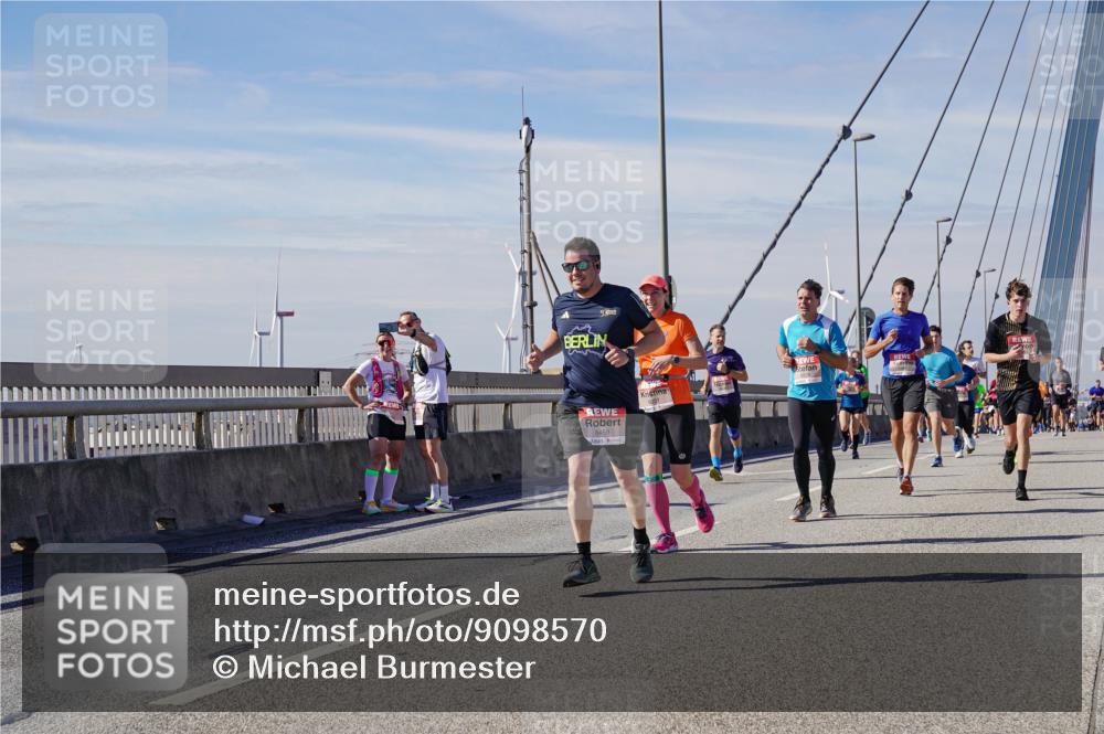 03.10.2025 - Köhlbrandbrückenlauf Michael Burmester http://msf.ph/oto/9098570 03.10.2025 12:45:00 Position 2 6459 meine-sportfotos.de