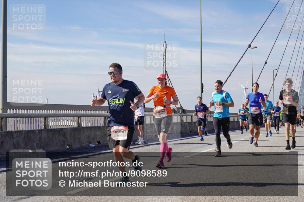 03.10.2025 - Köhlbrandbrückenlauf Michael Burmester http://msf.ph/oto/9098589 03.10.2025 12:45:01 Position 2 5, 6459, 6037 meine-sportfotos.de