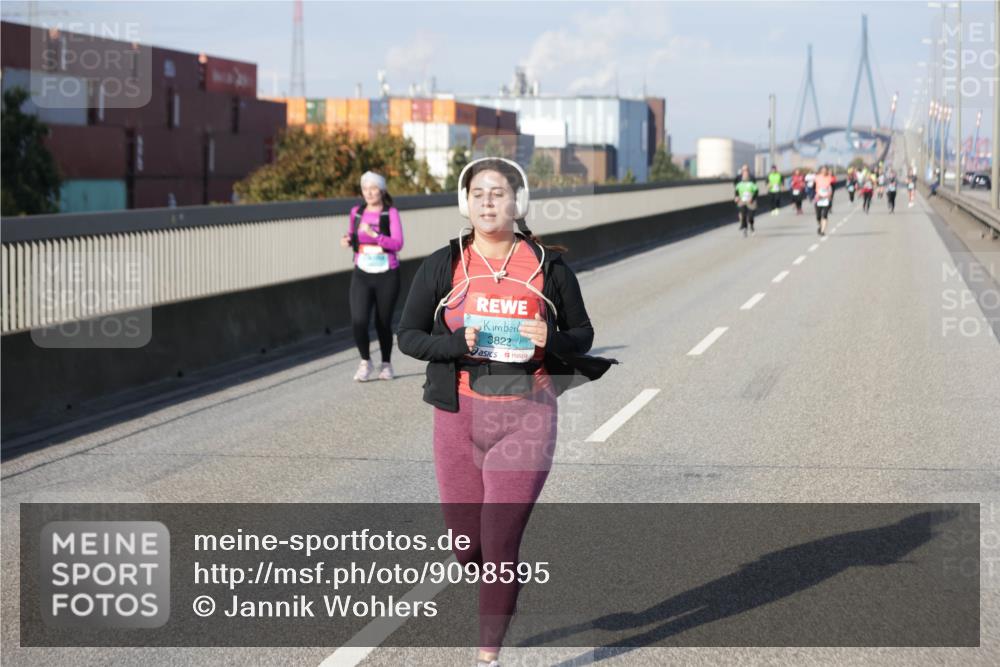 03.10.2025 - Köhlbrandbrückenlauf Jannik Wohlers http://msf.ph/oto/9098595 03.10.2025 10:20:07 Position 3 3822 meine-sportfotos.de