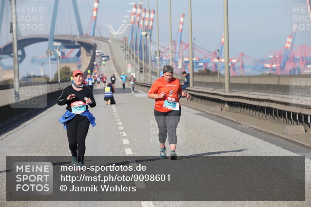 03.10.2025 - Köhlbrandbrückenlauf Jannik Wohlers http://msf.ph/oto/9098601 03.10.2025 10:23:08 Position 3 2507, 1389 meine-sportfotos.de