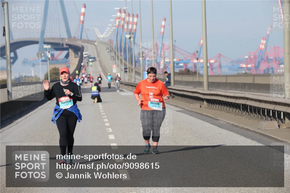 03.10.2025 - Köhlbrandbrückenlauf Jannik Wohlers http://msf.ph/oto/9098615 03.10.2025 10:23:08 Position 3 2507, 1389 meine-sportfotos.de