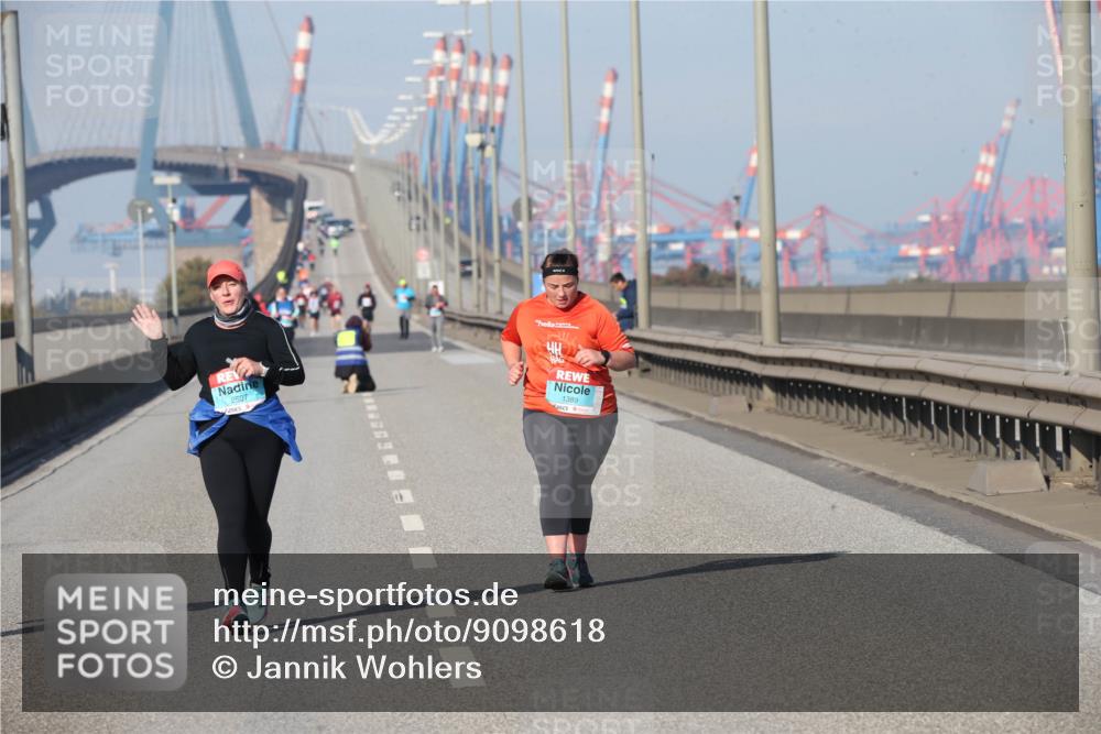 03.10.2025 - Köhlbrandbrückenlauf Jannik Wohlers http://msf.ph/oto/9098618 03.10.2025 10:23:08 Position 3 2507, 1389 meine-sportfotos.de