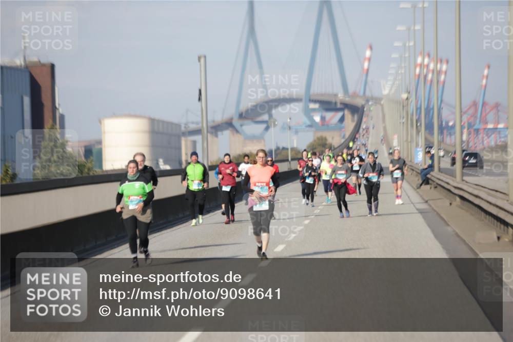 03.10.2025 - Köhlbrandbrückenlauf Jannik Wohlers http://msf.ph/oto/9098641 03.10.2025 10:20:10 Position 3  meine-sportfotos.de
