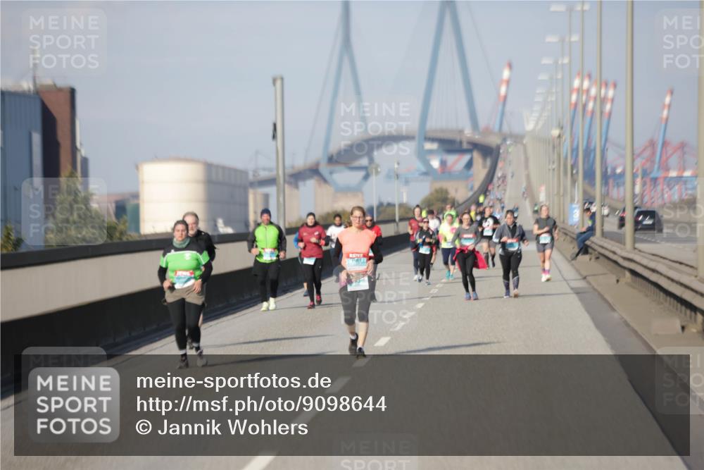 03.10.2025 - Köhlbrandbrückenlauf Jannik Wohlers http://msf.ph/oto/9098644 03.10.2025 10:20:10 Position 3  meine-sportfotos.de