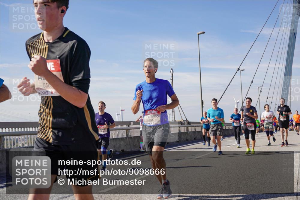 03.10.2025 - Köhlbrandbrückenlauf Michael Burmester http://msf.ph/oto/9098666 03.10.2025 12:45:04 Position 2 556, 6562 meine-sportfotos.de