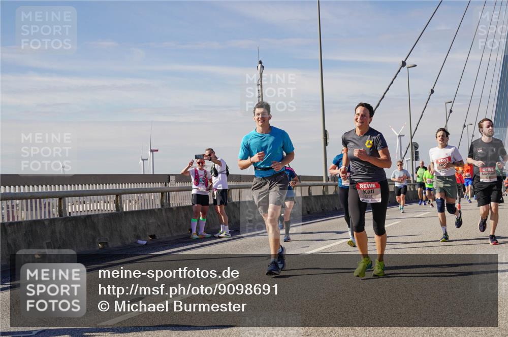 03.10.2025 - Köhlbrandbrückenlauf Michael Burmester http://msf.ph/oto/9098691 03.10.2025 12:45:06 Position 2 5791 meine-sportfotos.de