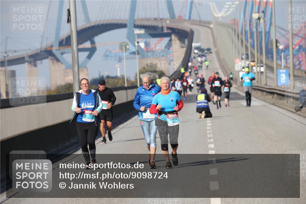03.10.2025 - Köhlbrandbrückenlauf Jannik Wohlers http://msf.ph/oto/9098724 03.10.2025 10:23:57 Position 3 111 meine-sportfotos.de