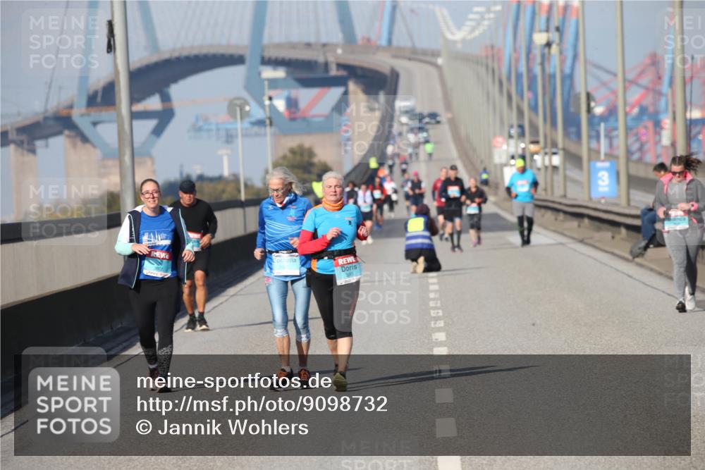 03.10.2025 - Köhlbrandbrückenlauf Jannik Wohlers http://msf.ph/oto/9098732 03.10.2025 10:23:58 Position 3 6 meine-sportfotos.de