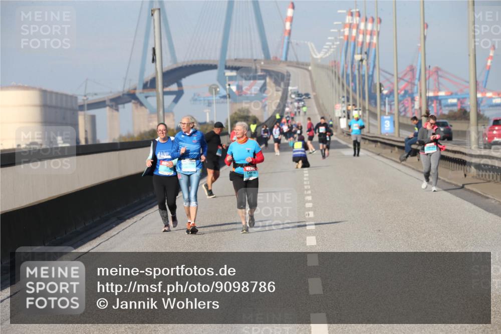 03.10.2025 - Köhlbrandbrückenlauf Jannik Wohlers http://msf.ph/oto/9098786 03.10.2025 10:24:00 Position 3  meine-sportfotos.de