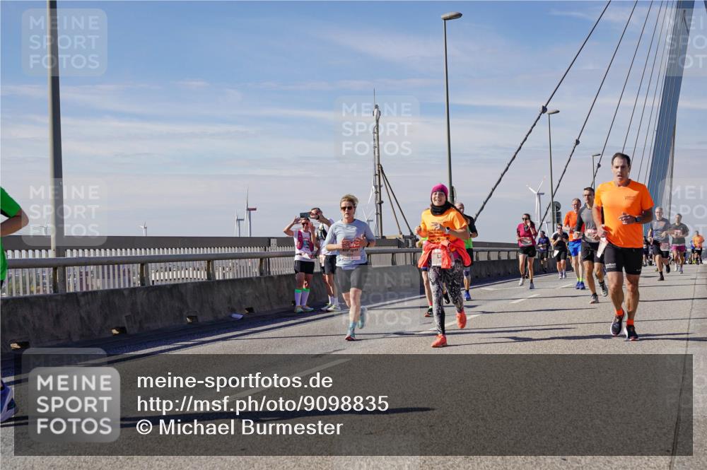 03.10.2025 - Köhlbrandbrückenlauf Michael Burmester http://msf.ph/oto/9098835 03.10.2025 12:45:11 Position 2  meine-sportfotos.de