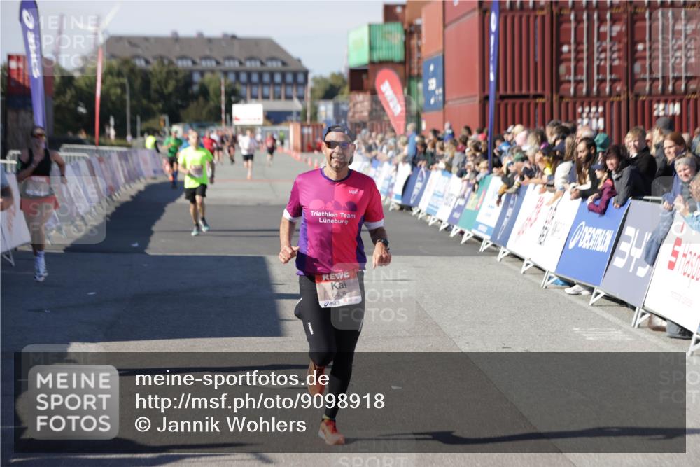 03.10.2025 - Köhlbrandbrückenlauf Jannik Wohlers http://msf.ph/oto/9098918 03.10.2025 12:56:31 Ziel 4028, 4054, 4096, 4166, 4170, 4231, 4478, 6266, 6408, 6769 meine-sportfotos.de
