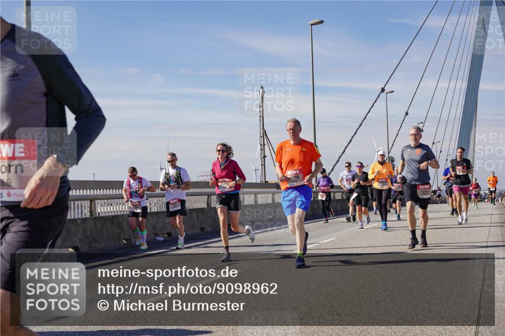 03.10.2025 - Köhlbrandbrückenlauf Michael Burmester http://msf.ph/oto/9098962 03.10.2025 12:45:16 Position 2  meine-sportfotos.de