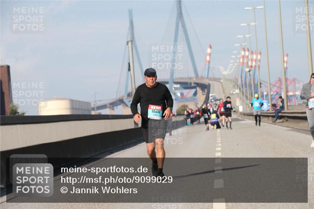 03.10.2025 - Köhlbrandbrückenlauf Jannik Wohlers http://msf.ph/oto/9099029 03.10.2025 10:24:18 Position 3 2360 meine-sportfotos.de