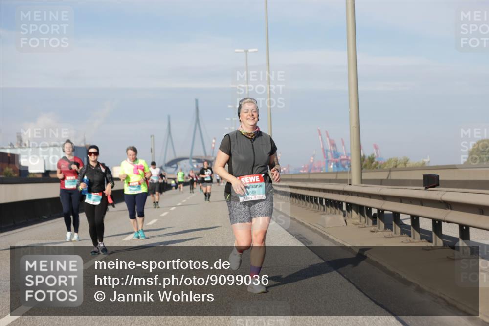 03.10.2025 - Köhlbrandbrückenlauf Jannik Wohlers http://msf.ph/oto/9099036 03.10.2025 10:20:43 Position 3 649 meine-sportfotos.de