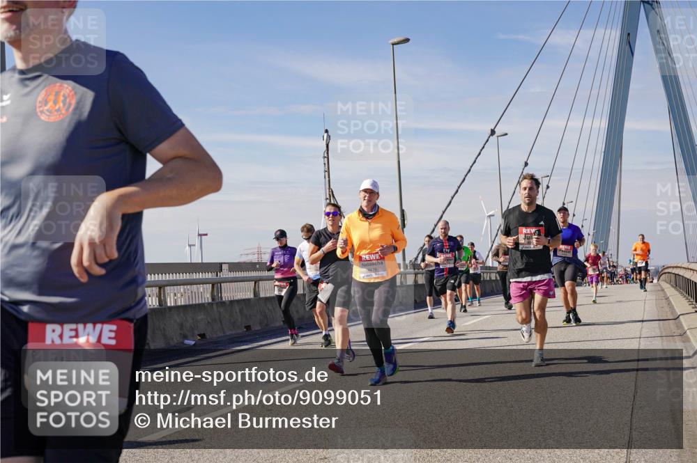 03.10.2025 - Köhlbrandbrückenlauf Michael Burmester http://msf.ph/oto/9099051 03.10.2025 12:45:19 Position 2 6822, 4479 meine-sportfotos.de