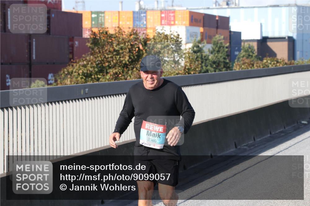 03.10.2025 - Köhlbrandbrückenlauf Jannik Wohlers http://msf.ph/oto/9099057 03.10.2025 10:24:25 Position 3 2360 meine-sportfotos.de