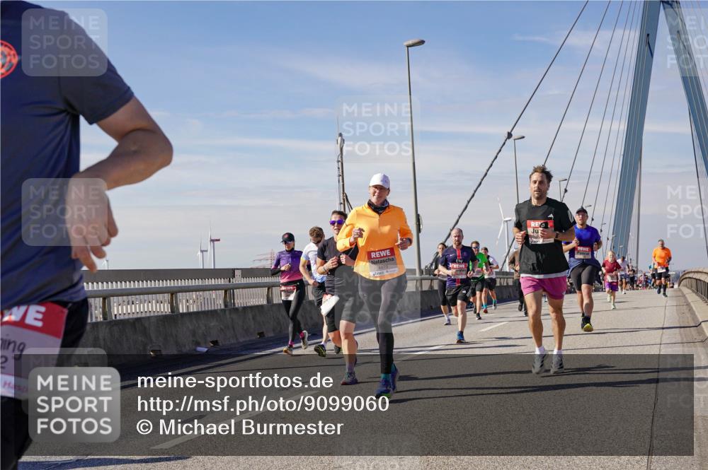 03.10.2025 - Köhlbrandbrückenlauf Michael Burmester http://msf.ph/oto/9099060 03.10.2025 12:45:19 Position 2 4479 meine-sportfotos.de