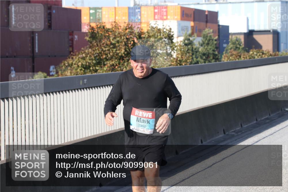 03.10.2025 - Köhlbrandbrückenlauf Jannik Wohlers http://msf.ph/oto/9099061 03.10.2025 10:24:25 Position 3 12, 2360 meine-sportfotos.de