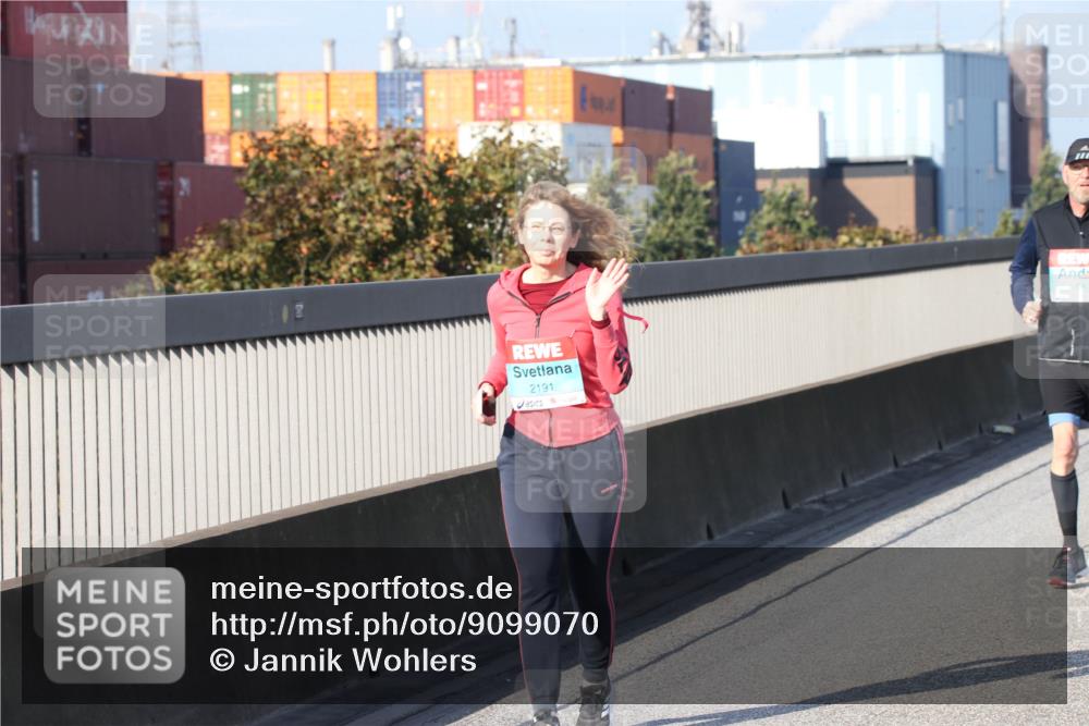 03.10.2025 - Köhlbrandbrückenlauf Jannik Wohlers http://msf.ph/oto/9099070 03.10.2025 10:25:00 Position 3 2191 meine-sportfotos.de