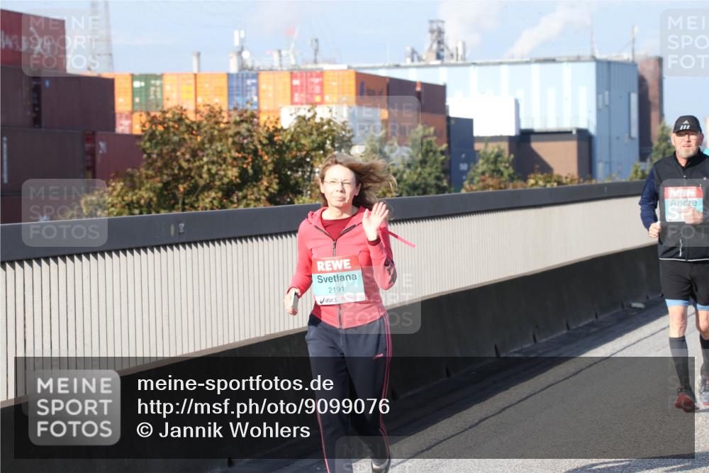 03.10.2025 - Köhlbrandbrückenlauf Jannik Wohlers http://msf.ph/oto/9099076 03.10.2025 10:25:00 Position 3 2191 meine-sportfotos.de