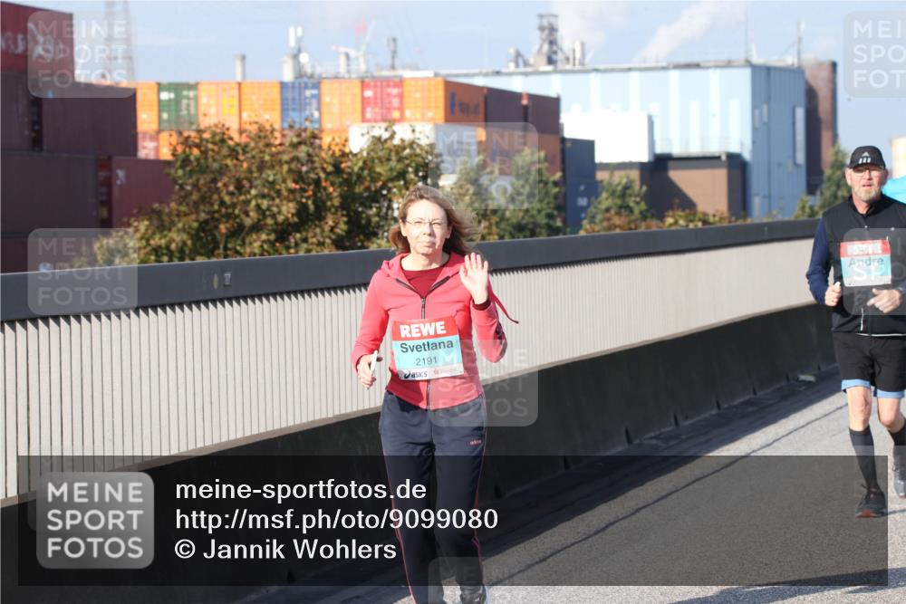 03.10.2025 - Köhlbrandbrückenlauf Jannik Wohlers http://msf.ph/oto/9099080 03.10.2025 10:25:00 Position 3 2191 meine-sportfotos.de