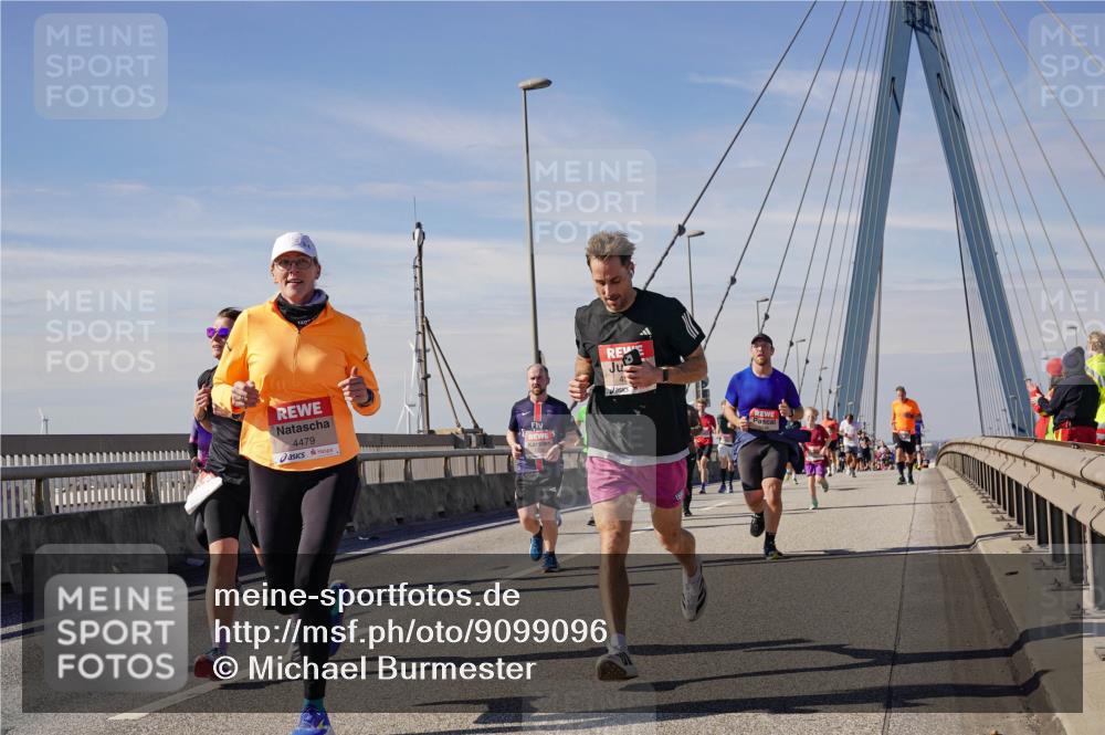 03.10.2025 - Köhlbrandbrückenlauf Michael Burmester http://msf.ph/oto/9099096 03.10.2025 12:45:20 Position 2 4479 meine-sportfotos.de