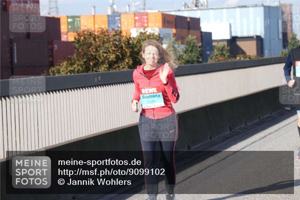 03.10.2025 - Köhlbrandbrückenlauf Jannik Wohlers http://msf.ph/oto/9099102 03.10.2025 10:25:01 Position 3 2191 meine-sportfotos.de